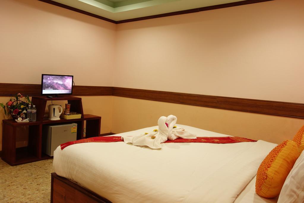 Airport Phuket Garden Resort Thalang Buitenkant foto