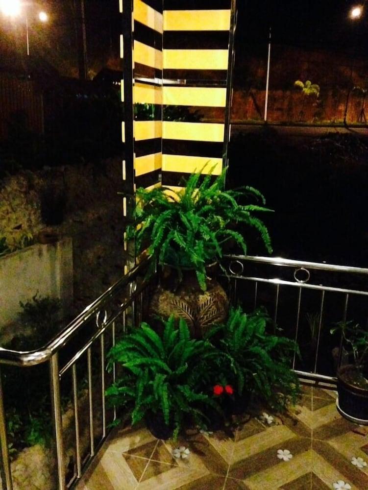 Airport Phuket Garden Resort Thalang Buitenkant foto