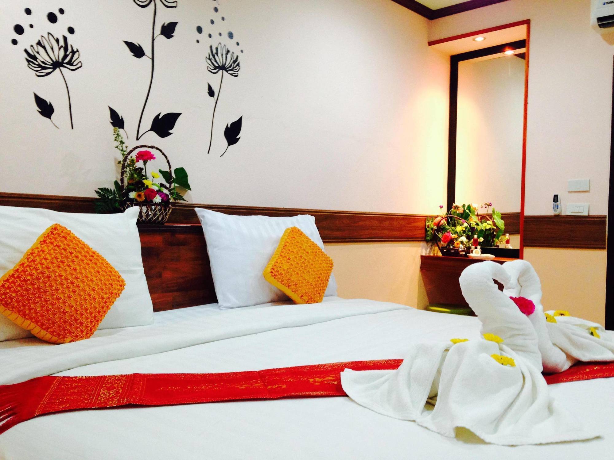 Airport Phuket Garden Resort Thalang Buitenkant foto