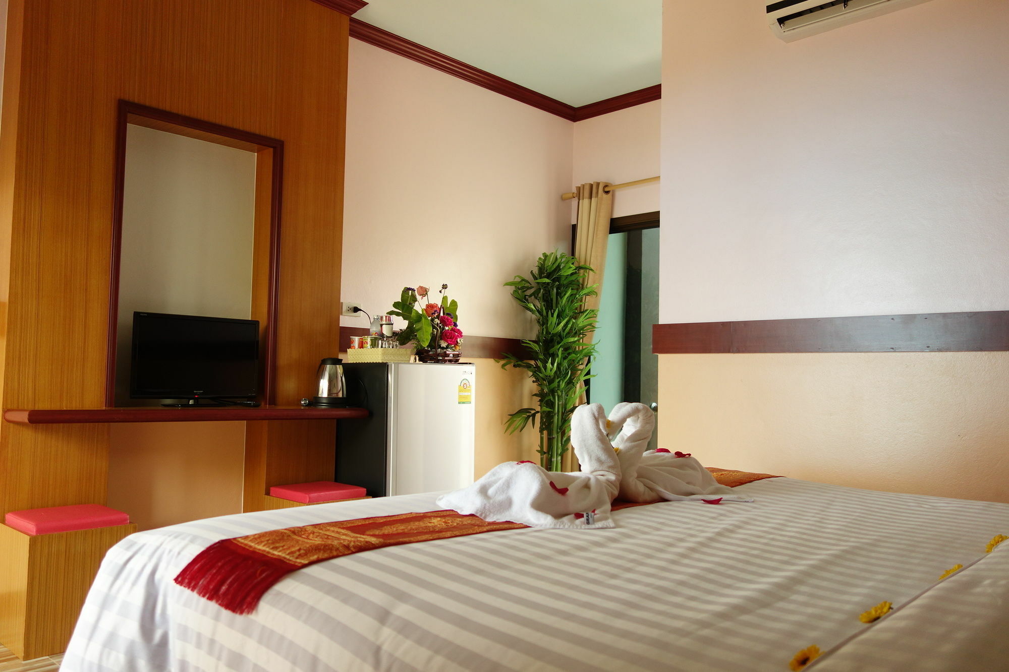 Airport Phuket Garden Resort Thalang Buitenkant foto
