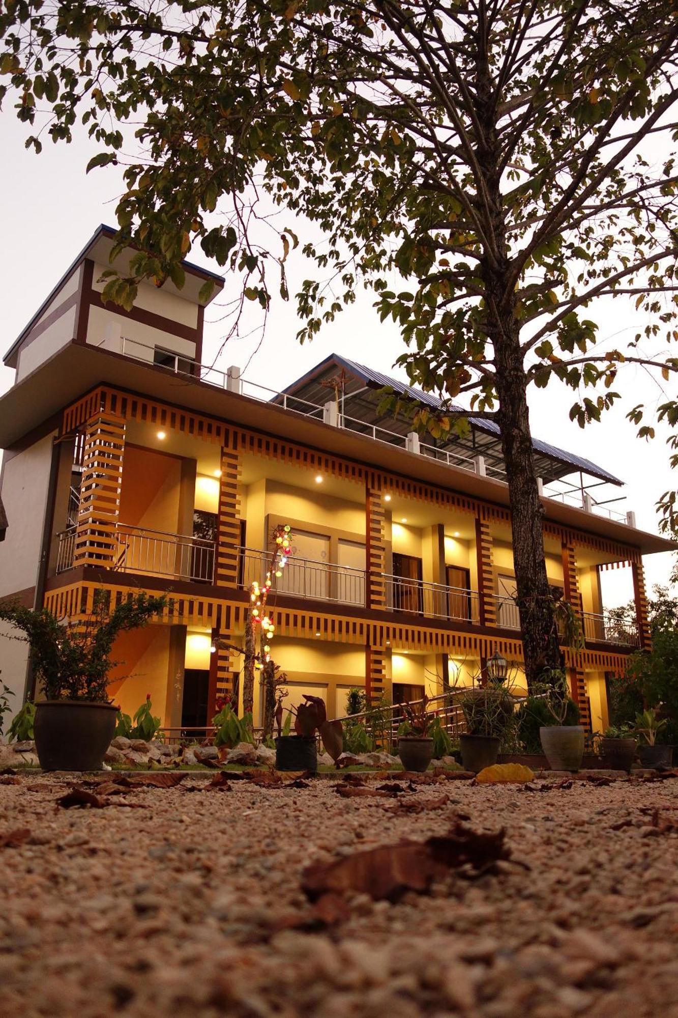 Airport Phuket Garden Resort Thalang Buitenkant foto
